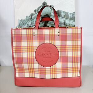 Coach C8200 Dempsey Tote 40 With Garden Plaid Print And Coach Patch In Taffy
